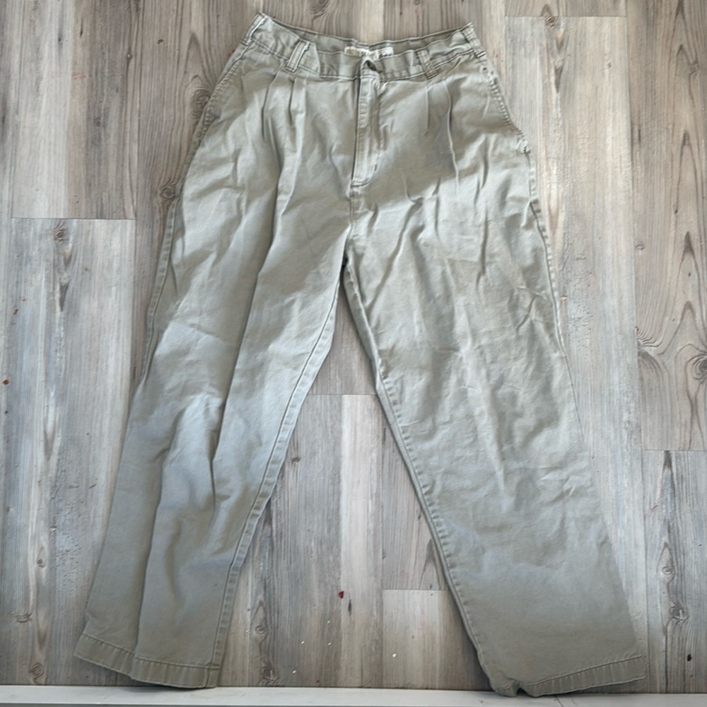 Faded glory pleated‎ khaki junior size 14